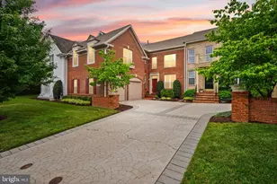 18402 Lanier Island Square, Leesburg, VA 20176 - Photo 4