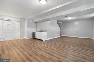 20915 Chippoaks Forest Cir, Sterling, VA 20165 - Photo 32