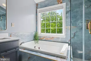 21122 Angela Square, Sterling, VA 20166 - Photo 48