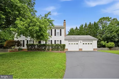 10609 Oxford Court, Great Falls, VA 22066 - Photo 1