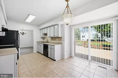 10609 Oxford Court, Great Falls, VA 22066 - Photo 22