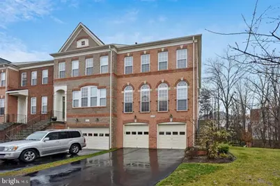 22092 Avonworth Square, Broadlands, VA 20148 - Photo 2