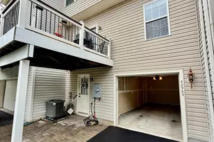 42963 Spyder Pl, Chantilly, VA 20152 - Photo 8