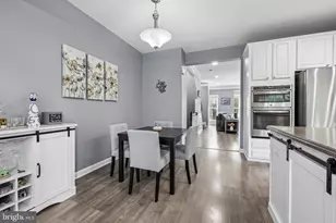 229 Hawks View Square SE, Leesburg, VA 20175 - Photo 8