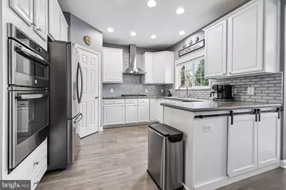 229 Hawks View Square SE, Leesburg, VA 20175 - Photo 14