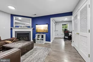229 Hawks View Square SE, Leesburg, VA 20175 - Photo 20