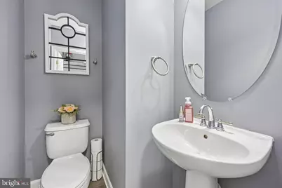 229 Hawks View Square SE, Leesburg, VA 20175 - Photo 22