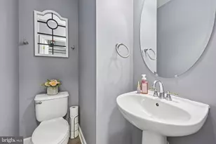 229 Hawks View Square SE, Leesburg, VA 20175 - Photo 22