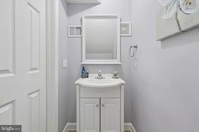 229 Hawks View Square SE, Leesburg, VA 20175 - Photo 20