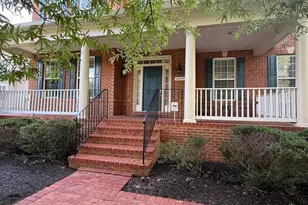 22835 Angelique Dr, Brambleton, VA 20148 - Photo 2