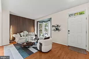 18240 Oak Lake Ct, Leesburg, VA 20176 - Photo 6