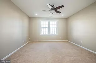 24680 Byrne Meadow Square, Aldie, VA 20105 - Photo 16