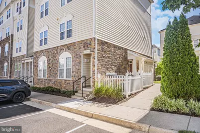 24680 Byrne Meadow Square, Aldie, VA 20105 - Photo 2