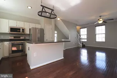 21786 Dragons Green Square, Ashburn, VA 20147 - Photo 8