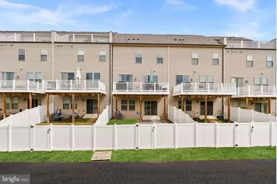 1093 Venifena Terrace SE, Leesburg, VA 20175 - Photo 8
