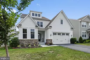 819 Banker Dr SW, Leesburg, VA 20175 - Photo 2