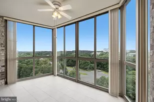 19375 Cypress Ridge Terrace, Leesburg, VA 20176 - Photo 10