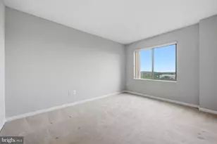 19375 Cypress Ridge Terrace, Leesburg, VA 20176 - Photo 24