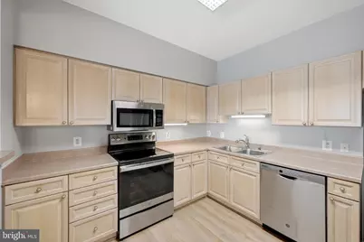 19375 Cypress Ridge Terrace #922, Leesburg, VA 20176 - Photo 18