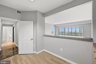 19375 Cypress Ridge Terrace, Leesburg, VA 20176 - Photo 22