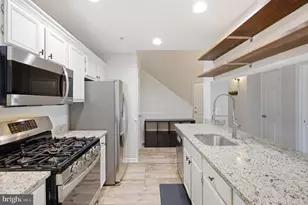 46630 Drysdale Terrace, Potomac Falls, VA 20165 - Photo 6