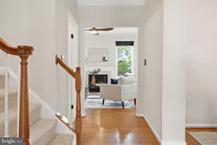 21549 Trowbridge Square, Ashburn, VA 20147 - Photo 8