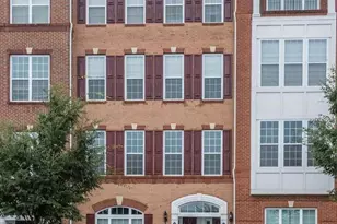 43017 Clarks Mill Terrace, Ashburn, VA 20148 - Photo 2
