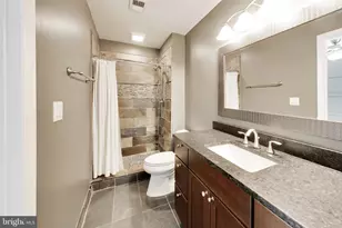 422 Avondale Dr, Sterling, VA 20164 - Photo 22