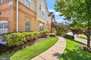 43920 Hickory Corner Terrace, Ashburn, VA 20147 - Photo 2