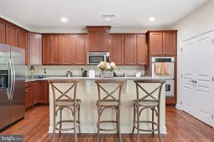 23054 Bronstein Ln, Brambleton, VA 20148 - Photo 18
