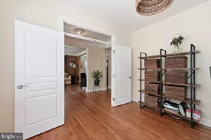 23054 Bronstein Ln, Brambleton, VA 20148 - Photo 32