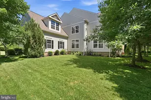 23054 Bronstein Ln, Brambleton, VA 20148 - Photo 4