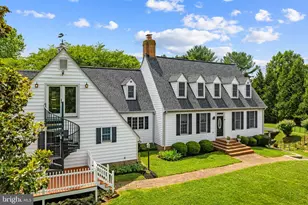 19725 Woodtrail Rd, Round Hill, VA 20141 - Photo 8