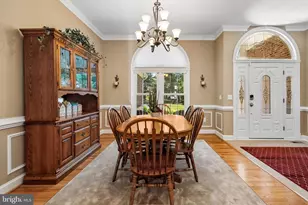 21484 Cedar Dr, Sterling, VA 20164 - Photo 8