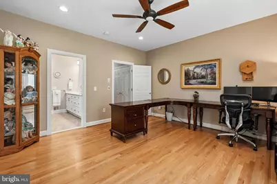 21484 Cedar Drive, Sterling, VA 20164 - Photo 30