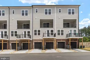 20889 Murry Fls Ter, Ashburn, VA 20147 - Photo 2
