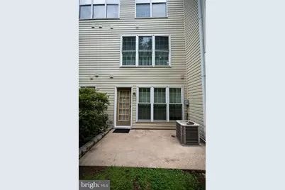 46946 Courtyard Square, Sterling, VA 20164 - Photo 2
