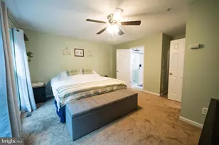 46946 Courtyard Sq, Sterling, VA 20164 - Photo 10