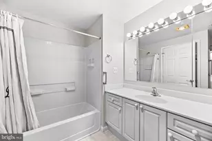 19355 Cypress Ridge Terrace, Leesburg, VA 20176 - Photo 20