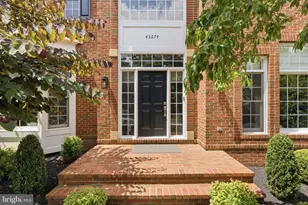 43274 Fieldsview Ct, Leesburg, VA 20176 - Photo 4