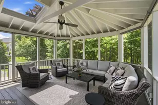 43274 Fieldsview Ct, Leesburg, VA 20176 - Photo 2