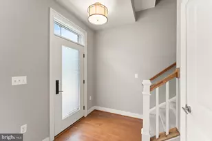 19286 Winmeade Dr, Leesburg, VA 20176 - Photo 4