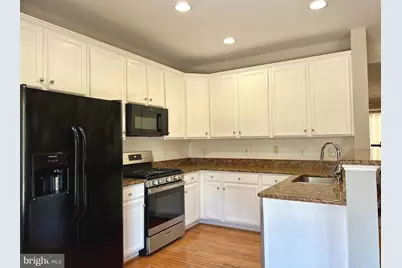 21831 Ladyslipper Square, Ashburn, VA 20147 - Photo 16