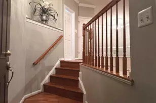 21831 Ladyslipper Sq, Ashburn, VA 20147 - Photo 2