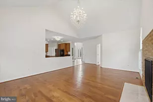 20242 Hidden Creek Ct, Ashburn, VA 20147 - Photo 12