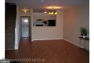1046 Warwick Ct, Sterling, VA 20164 - Photo 2