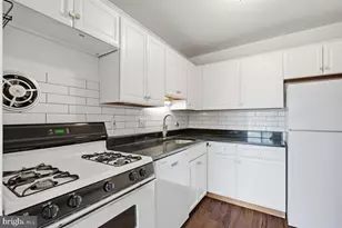 125 Clubhouse Dr SW, Leesburg, VA 20175 - Photo 4