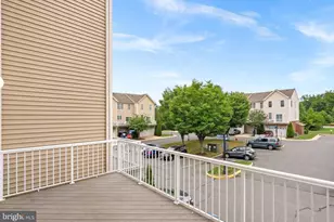 42814 Eggleston Terrace, Chantilly, VA 20152 - Photo 6