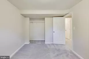 43537 Clivedon Ct, Ashburn, VA 20147 - Photo 36