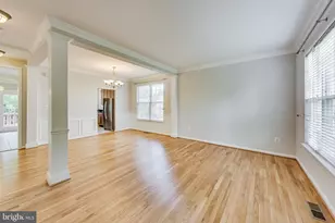 43537 Clivedon Ct, Ashburn, VA 20147 - Photo 2